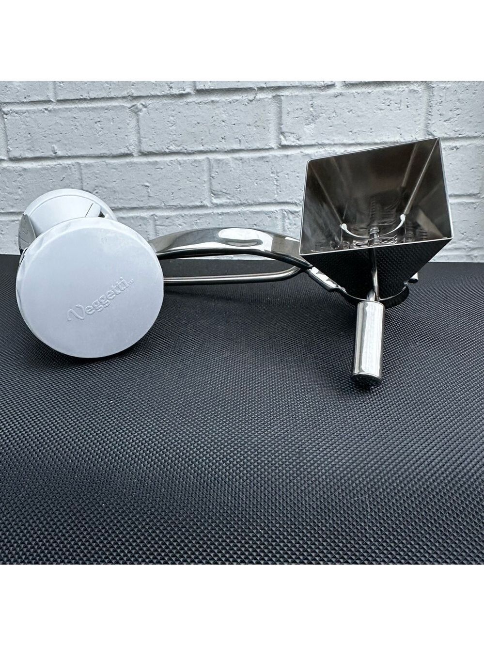 Kitchen Tools Stainless Steel Cheese/Herb Grater & White Veggeti Spiral slicer